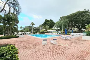 555 Oaks Ln, Pompano Beach, FL 33069 - Photo 61