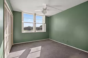 555 Oaks Ln, Pompano Beach, FL 33069 - Photo 35