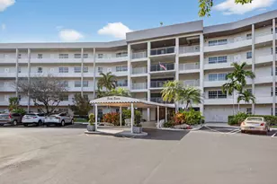 555 Oaks Ln, Pompano Beach, FL 33069 - Photo 13