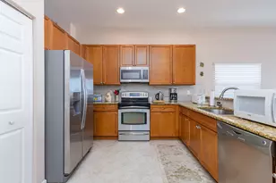 11500 SW Glengarry Ct, Port Saint Lucie, FL 34987 - Photo 7