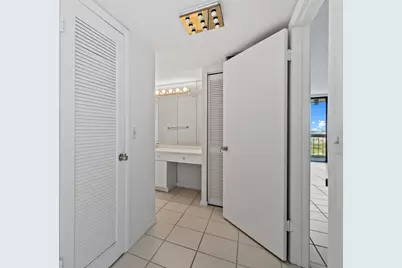 2425 Presidential Way #801, West Palm Beach, FL 33401 - Photo 31