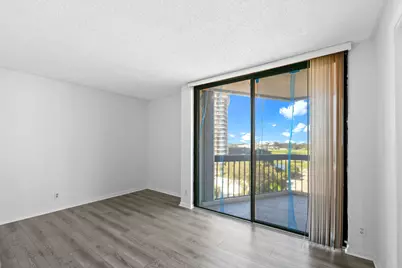 2425 Presidential Way #801, West Palm Beach, FL 33401 - Photo 13