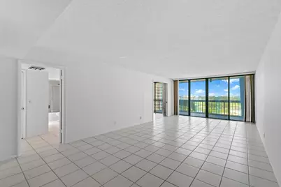 2425 Presidential Way #801, West Palm Beach, FL 33401 - Photo 9