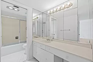 2425 Presidential Way, West Palm Beach, FL 33401 - Photo 33