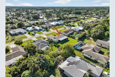 943 SE Brookedge Avenue E, Port Saint Lucie, FL 34983 - Photo 33