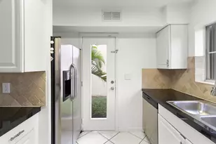 1045 SE 6th Ave, Dania Beach, FL 33004 - Photo 19