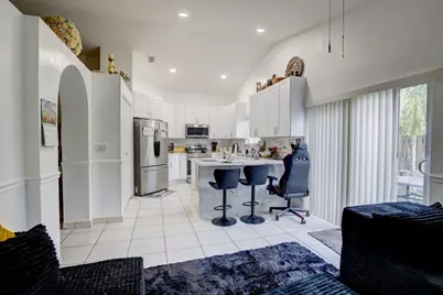 10245 SW 16th Court, Pembroke Pines, FL 33025 - Photo 7