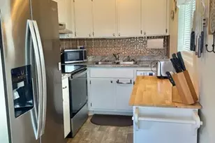 2960 Cynthia Ln, Lake Worth Beach, FL 33461 - Photo 9