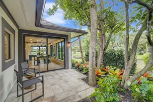 2735 Polo Island Dr, Wellington, FL 33414 - Photo 25