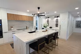 2735 Polo Island Dr, Wellington, FL 33414 - Photo 13