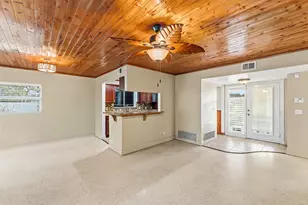 1425 SE San Sovina Terrace, Port Saint Lucie, FL 34952 - Photo 5