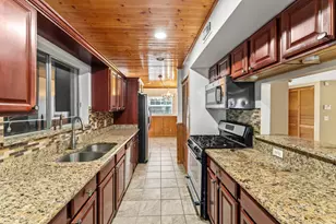 1425 SE San Sovina Terrace, Port Saint Lucie, FL 34952 - Photo 9