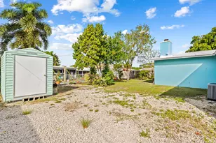 27 NE 16th Ave, Pompano Beach, FL 33060 - Photo 21