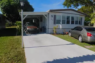 27 SE Gorda Way, Port Saint Lucie, FL 34952 - Photo 1