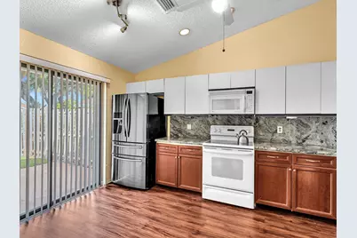 1045 NW 18th Avenue, Delray Beach, FL 33445 - Photo 11