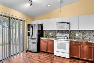 1045 NW 18th Ave, Delray Beach, FL 33445 - Photo 11