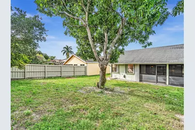 1045 NW 18th Avenue, Delray Beach, FL 33445 - Photo 3