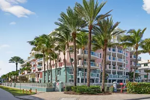 2051 SE 3rd St, Deerfield Beach, FL 33441 - Photo 3