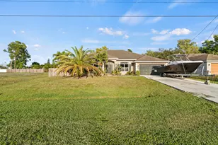 370 SW Tulip Blvd, Port Saint Lucie, FL 34953 - Photo 3