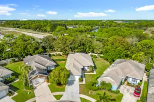 240 NW Bentley Cir, Port Saint Lucie, FL 34986 - Photo 57