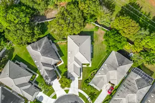 240 NW Bentley Cir, Port Saint Lucie, FL 34986 - Photo 23