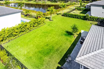 8233 Essex Country Club Drive, Boca Raton, FL 33434 - Photo 41