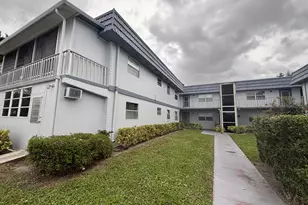 596 Saxony M, Delray Beach, FL 33446 - Photo 13