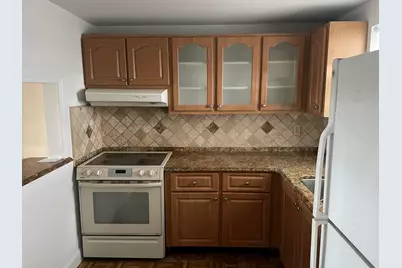 725 Lori Drive #406, Lake Worth Beach, FL 33461 - Photo 3