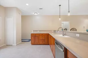1410 4th Ct, Vero Beach, FL 32960 - Photo 9