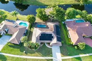 2389 Seaford Dr, Wellington, FL 33414 - Photo 13