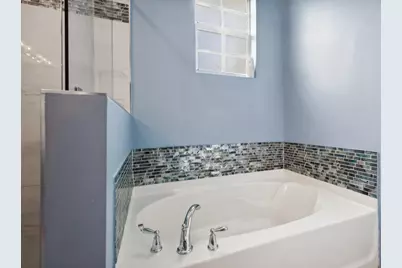 148 SW 7th Court, Pompano Beach, FL 33060 - Photo 11