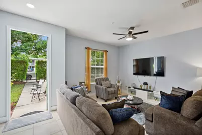 148 SW 7th Court, Pompano Beach, FL 33060 - Photo 3