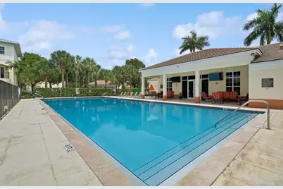 148 SW 7th Court, Pompano Beach, FL 33060 - Photo 17