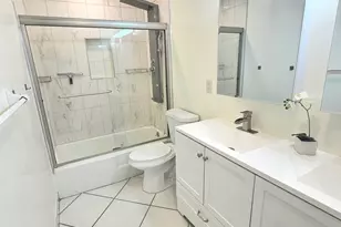 2790 E Ashley Dr E, West Palm Beach, FL 33415 - Photo 13