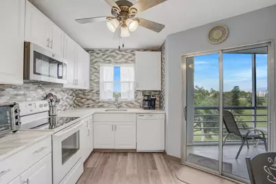3959 Via Poinciana #503, Lake Worth, FL 33467 - Photo 13