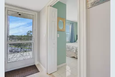 3959 Via Poinciana #503, Lake Worth, FL 33467 - Photo 5