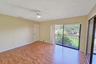 1482 N Lawnwood Cir, Fort Pierce, FL 34950 - Photo 13