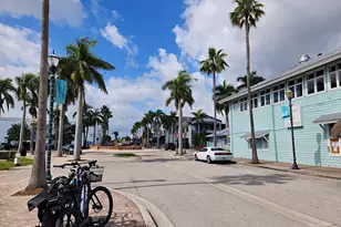 1482 N Lawnwood Cir, Fort Pierce, FL 34950 - Photo 27