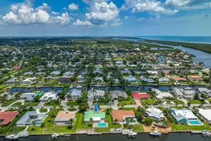 8502 SE Royal St, Hobe Sound, FL 33455 - Photo 37