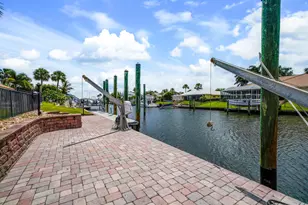 8502 SE Royal St, Hobe Sound, FL 33455 - Photo 5