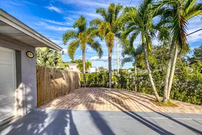 481 SW Voltair Terrace, Port Saint Lucie, FL  - Photo 3