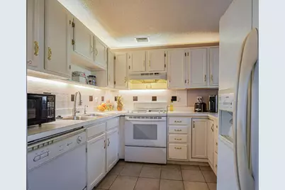 16 Vista Palm Lane #106, Vero Beach, FL 32962 - Photo 7