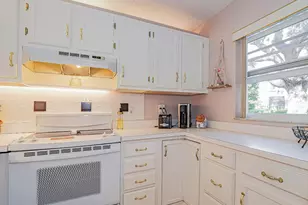 16 Vista Palm Ln, Vero Beach, FL 32962 - Photo 9