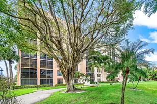 7201 Promenade Dr E, Boca Raton, FL 33433 - Photo 41