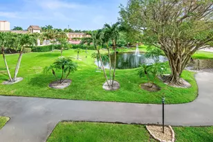 7201 Promenade Dr E, Boca Raton, FL 33433 - Photo 35