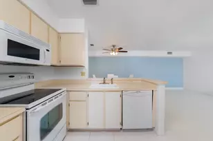 14897 Bal Moral Ln, Delray Beach, FL 33446 - Photo 13