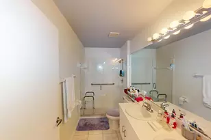 1184 NW Lombardy Dr, Port Saint Lucie, FL 34986 - Photo 11