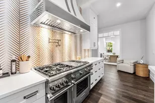 11823 Lake Shore Pl, Juno Beach, FL 33408 - Photo 9