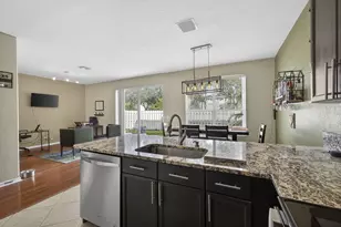 4159 Lake Tahoe Cir, West Palm Beach, FL 33409 - Photo 11