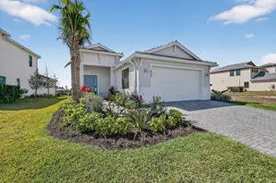 473 SE Fascino Cir, Port Saint Lucie, FL 34984 - Photo 3